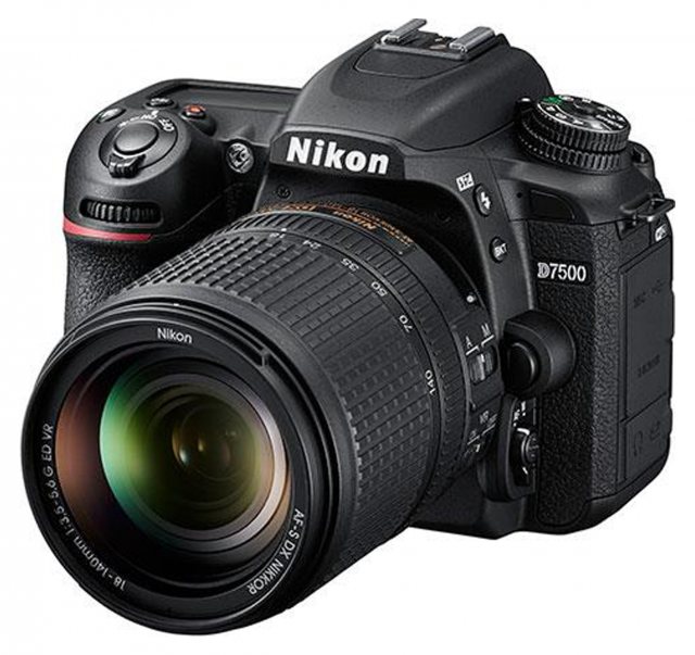 Nikon D7500 DSLR Camera with 18-140 VR Lens
