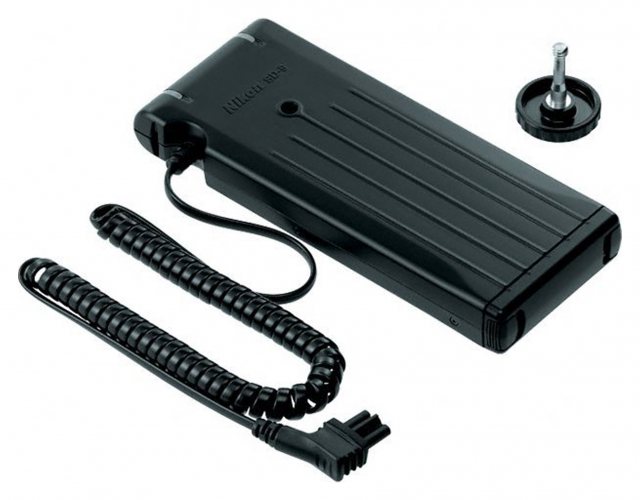Nikon Nikon SD-9 BATTERY PACK