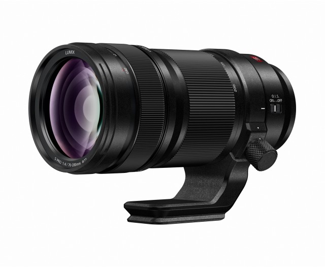 Panasonic Lumix S Pro 70-200mm f4 lens