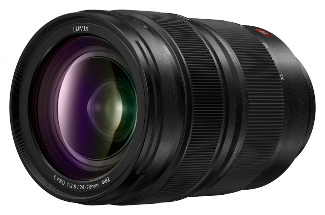 Panasonic S Pro 24-70mm F2.8 lens | £1499.00 - Castle Cameras
