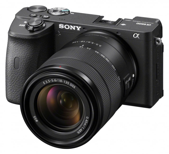 Sony Alpha 6600 Mirrorless Camera with 18-135mm Lens