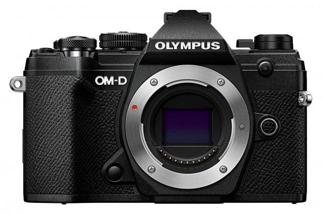 Olympus E-M5 Mark III Mirrorless Camera, Black with 12-200mm Lens