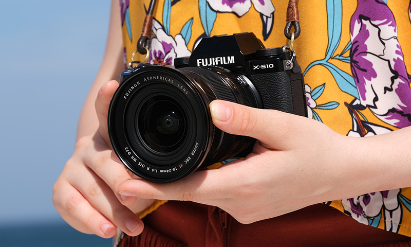 Fujifilm X-S10 with XF18-55mmF2.8-4 